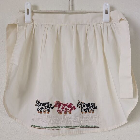 Vintage Other - Vintage Hand Embroidered Child's Apron, Cows Farmhouse Country
